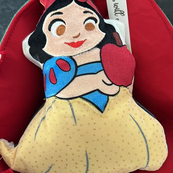 Snow ❄️ Whites plush 85th anniversary apple 🍎 opens to show a 2 sided plush - Picture 2 of 10